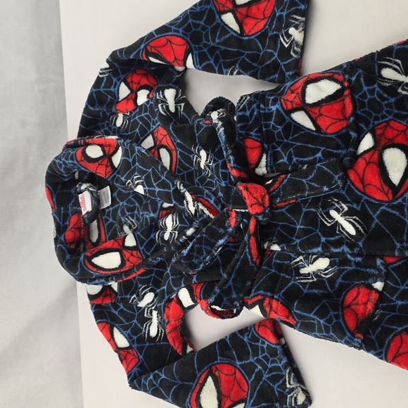 Spider-Man Themed Robe and Slippers Set Size 4T And Size 9-11 Slippers - Picture 2 of 6